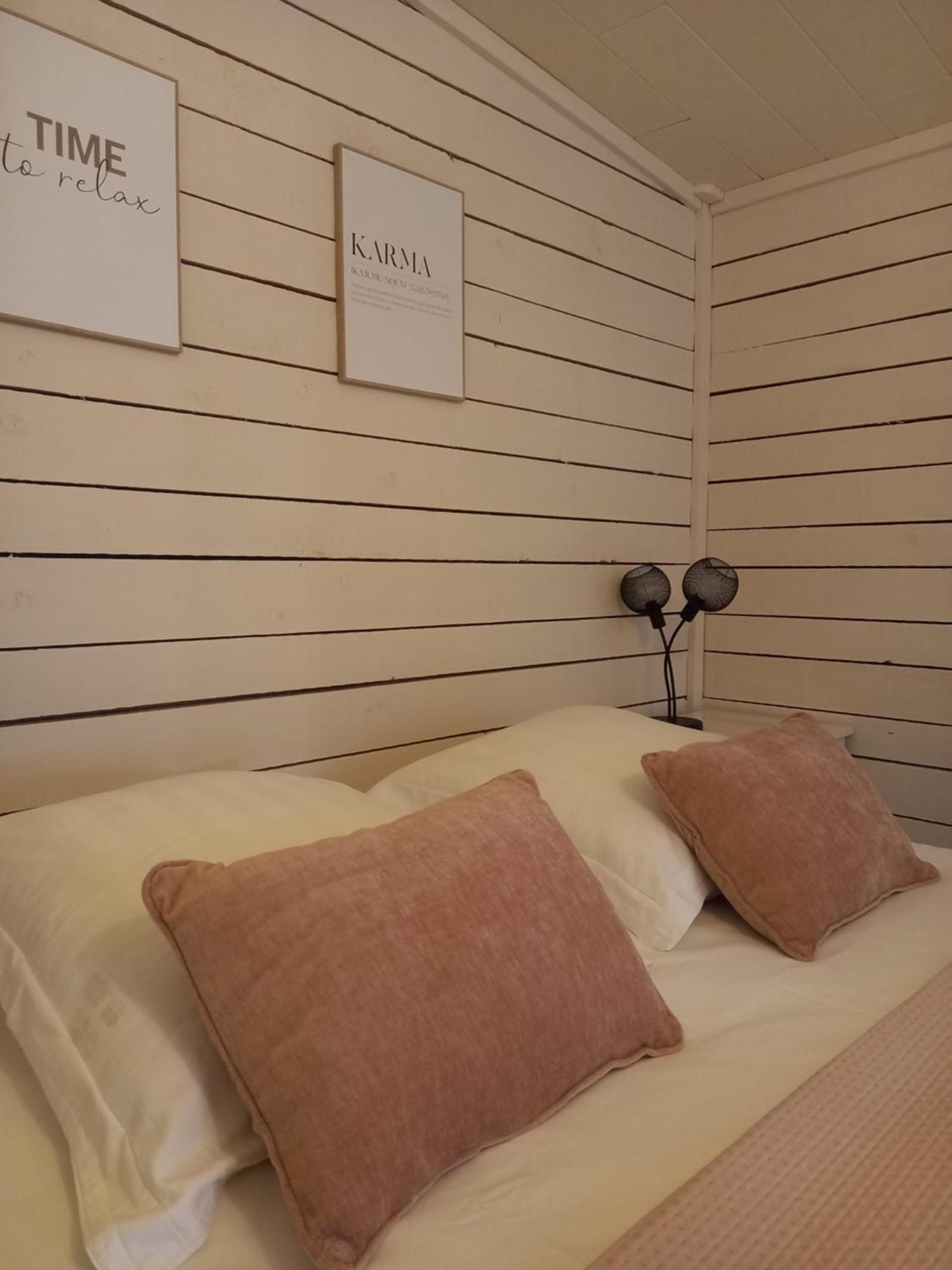 罗贝尔维尔Le Chalet Du Lac别墅 外观 照片